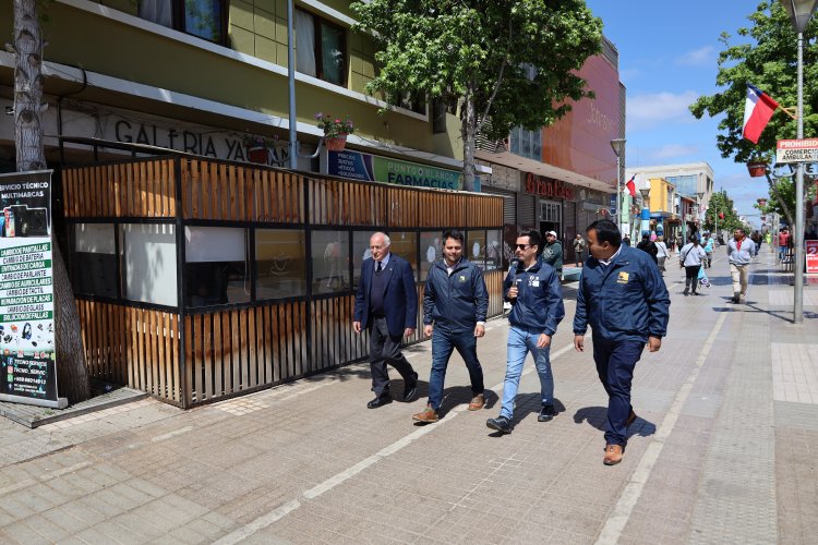 Gobernador y equipo municipal de Ovalle revisan cartera de proyectos para acelerar ejecución presupuestaria