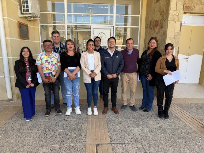 Gobernador revisa en terreno importantes proyectos para el desarrollo de La Higuera