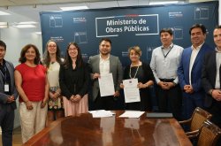 Gobierno Regional y MOP fortalecen desarrollo pesquero con actualización de convenio de caletas rurales