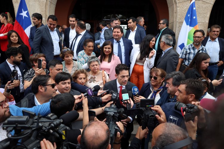 Gobernador y consejeros regionales para el período 2025-2029 asumieron en masivo acto ciudadano