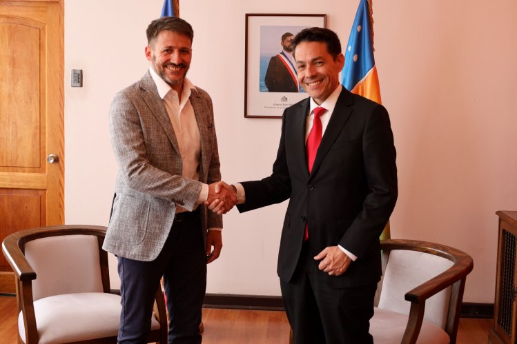 Ministro de Energía y Gobernador abordan problemáticas asociadas principalmente al mundo rural