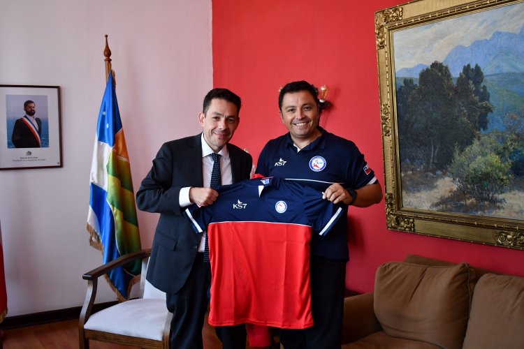 Team ParaChile alista su llegada a la región y recibe apoyo del Gobernador Cristóbal Juliá