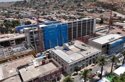 Gobernador revisa en Ovalle estado de avance del Edificio Consistorial y la Escuela El Crisol