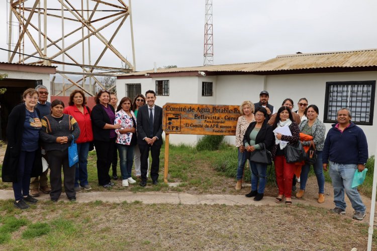 Gobernador se reúne con la Asociación de Comités de Agua Potable Rural de Elqui