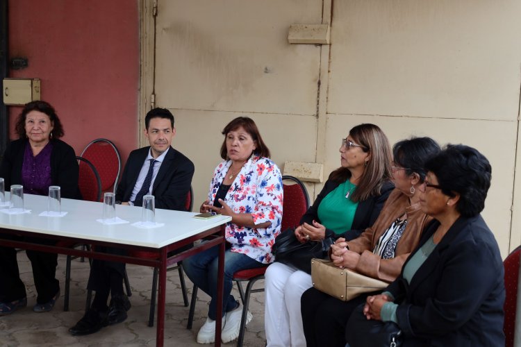 Gobernador se reúne con la Asociación de Comités de Agua Potable Rural de Elqui