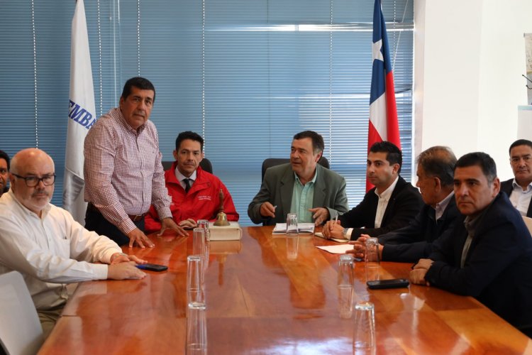 Gobierno Regional y Ministerio de Agricultura coordinan acciones para enfrentar la crisis hídrica en Limarí