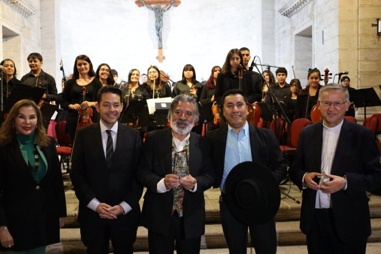 Orquesta de Niños del Valle de Elqui emociona con concierto homenaje a Gabriela Mistral en la Catedral de La Serena