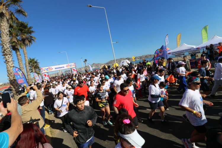Coquimbo celebró el Día Nacional del Deporte con una gran corrida familiar