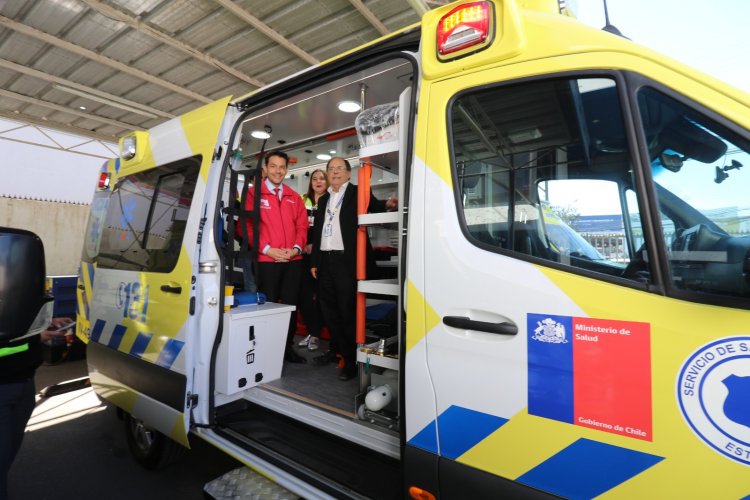 Gobierno Regional entrega 3 ambulancias SAMU para La Serena, Coquimbo e Illapel
