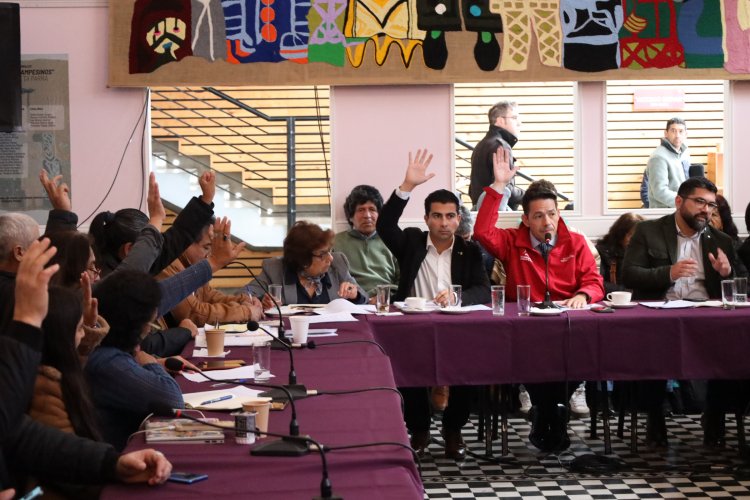 Mesa Regional de Desarrollo Rural: avanzan acuerdos en electrificación, vialidad y desarrollo productivo campesino