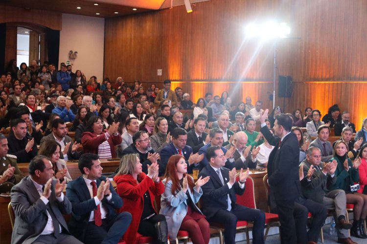 Gobernador anuncia histórica inversión en seguridad, vivienda y patrimonio en su primera Cuenta Pública al CORE