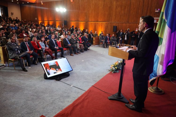 Gobernador anuncia histórica inversión en seguridad, vivienda y patrimonio en su primera Cuenta Pública al CORE