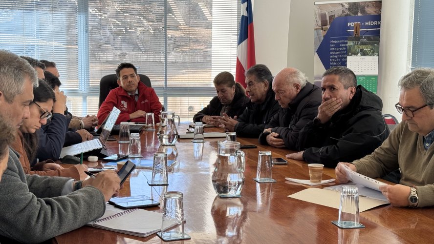 Gobierno Regional y regantes acuerdan medidas urgentes para enfrentar la sequía en Limarí