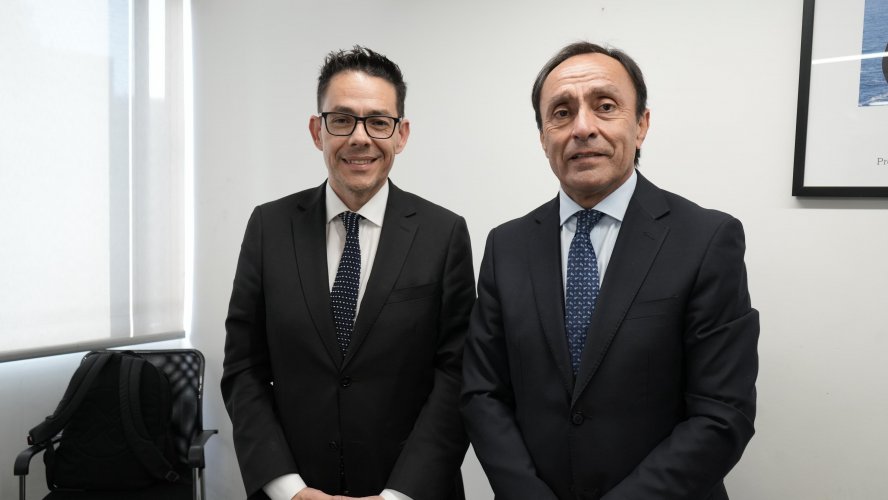 GORE y Ministerio del Deporte avanzan en histórico convenio de $37.780 millones para infraestructura deportiva