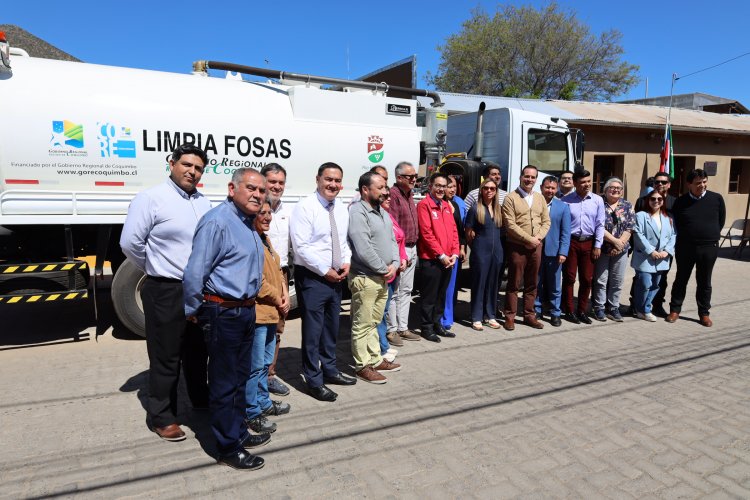 Río Hurtado celebra histórica jornada con nuevas obras culturales, sanitarias y reactivación de su Plaza de Armas