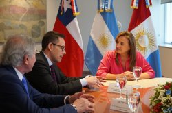 Gobernador abre nuevas rutas de integración en Córdoba con alianzas estratégicas para la región