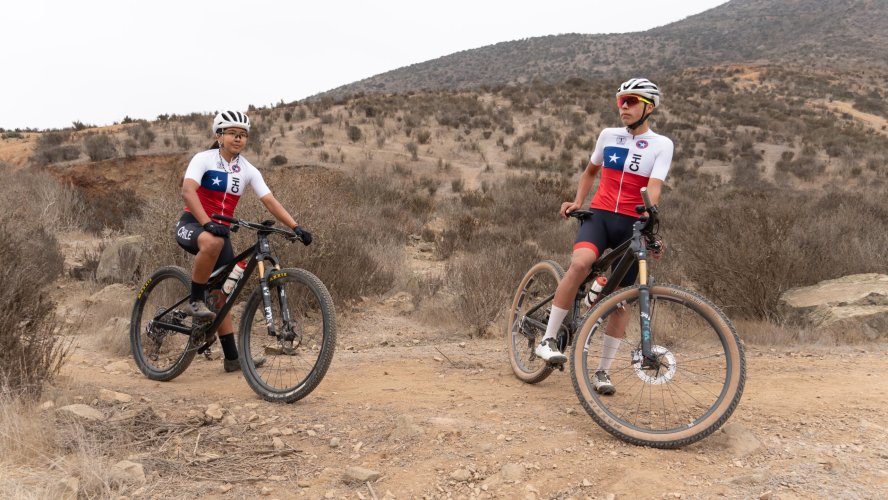 Jóvenes promesas del ciclismo competirán en Europa con apoyo del Gobierno Regional