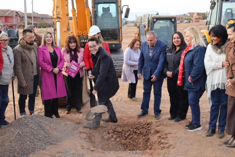 Vecinos celebran el inicio de la construcción del Parque Recreativo San Joaquín de La Serena