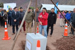 Vecinos de Santa Virginia celebran inicio de obras de su nuevo estadio en Illapel