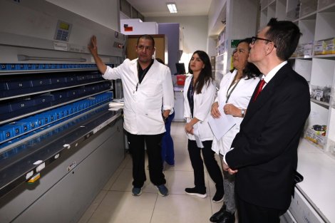 GORE Coquimbo coordina acciones para modernizar la farmacia del Hospital San Pablo y reducir los tiempos de espera de pacientes