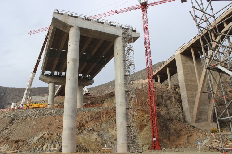 86% DE AVANCE PRESENTAN OBRAS DE LA DOBLE VÍA LA SERENA-VALLENAR 86% DE AVANCE PRESENTAN OBRAS DE LA DOBLE VÍA LA SERENA-VALLENAR