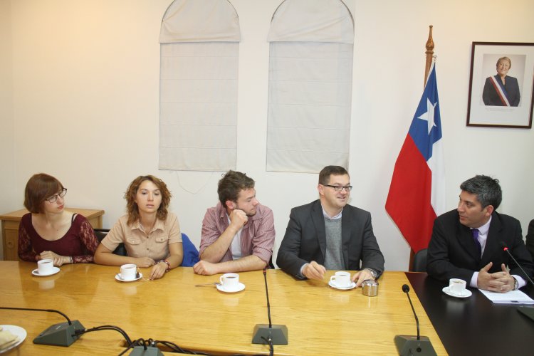 ESTUDIANTES POLACOS REALIZAN LARGOMETRAJE PARA RESCATAR EL LEGADO DE IGNACIO DOMEYKO ESTUDIANTES POLACOS REALIZAN LARGOMETRAJE PARA RESCATAR EL LEGADO DE IGNACIO DOMEYKO