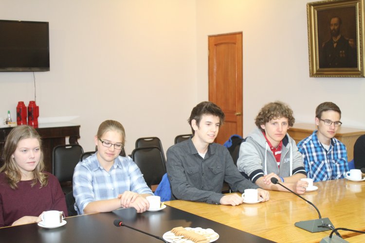 ESTUDIANTES POLACOS REALIZAN LARGOMETRAJE PARA RESCATAR EL LEGADO DE IGNACIO DOMEYKO ESTUDIANTES POLACOS REALIZAN LARGOMETRAJE PARA RESCATAR EL LEGADO DE IGNACIO DOMEYKO
