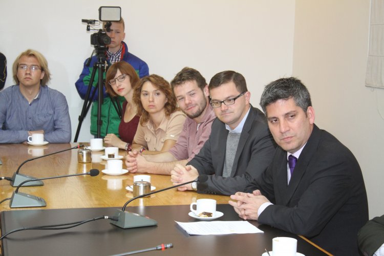 ESTUDIANTES POLACOS REALIZAN LARGOMETRAJE PARA RESCATAR EL LEGADO DE IGNACIO DOMEYKO ESTUDIANTES POLACOS REALIZAN LARGOMETRAJE PARA RESCATAR EL LEGADO DE IGNACIO DOMEYKO