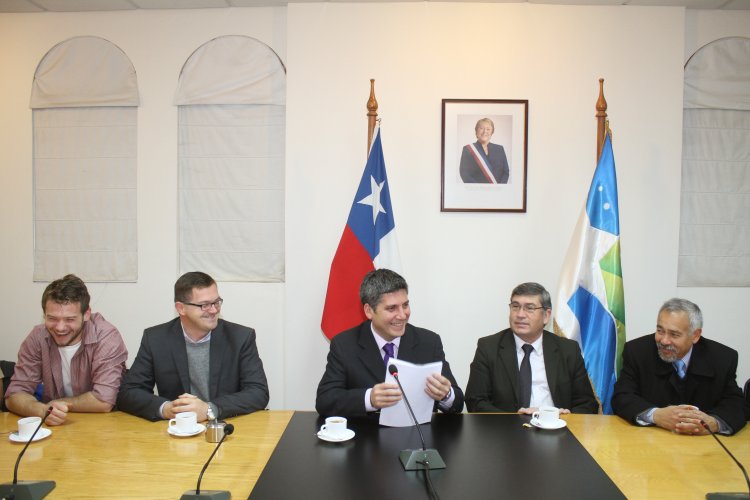 ESTUDIANTES POLACOS REALIZAN LARGOMETRAJE PARA RESCATAR EL LEGADO DE IGNACIO DOMEYKO ESTUDIANTES POLACOS REALIZAN LARGOMETRAJE PARA RESCATAR EL LEGADO DE IGNACIO DOMEYKO