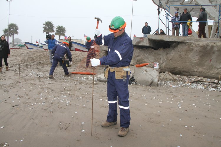COMIENZAN OBRAS DE REPARACIÓN EN CALETA DE PESCADORES DE PEÑUELAS COMIENZAN OBRAS DE REPARACIÓN EN CALETA DE PESCADORES DE PEÑUELAS