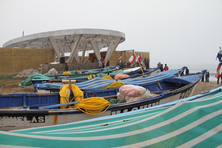 COMIENZAN OBRAS DE REPARACIÓN EN CALETA DE PESCADORES DE PEÑUELAS COMIENZAN OBRAS DE REPARACIÓN EN CALETA DE PESCADORES DE PEÑUELAS