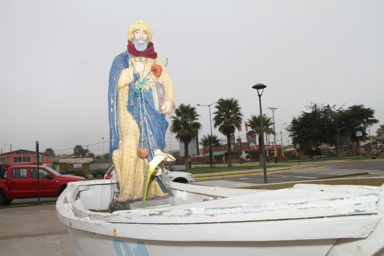 COMIENZAN OBRAS DE REPARACIÓN EN CALETA DE PESCADORES DE PEÑUELAS COMIENZAN OBRAS DE REPARACIÓN EN CALETA DE PESCADORES DE PEÑUELAS