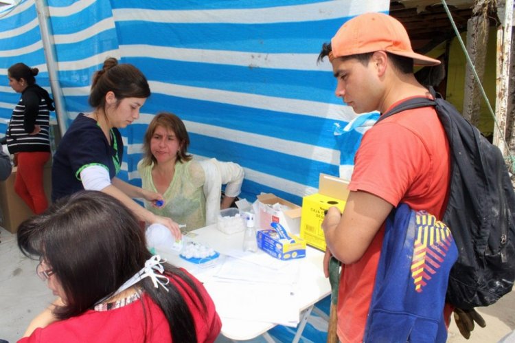 SEREMI DE SALUD ENTREGA RECOMENDACIONES SANITARIAS POST TERREMOTO SEREMI DE SALUD ENTREGA RECOMENDACIONES SANITARIAS POST TERREMOTO