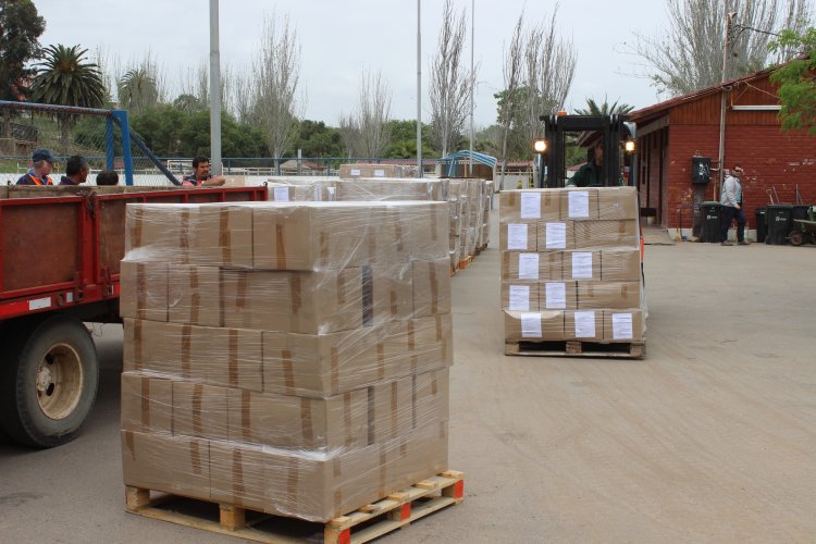 LA ARAUCANÍA TRAJO 16 TONELADAS DE MERCADERÍA Y MATERIALES DE CONSTRUCCIÓN PARA LOS DAMNIFICADOS POR EL TERREMOTO DE COQUIMBO LA ARAUCANÍA TRAJO 16 TONELADAS DE MERCADERÍA Y MATERIALES DE CONSTRUCCIÓN PARA LOS DAMNIFICADOS POR EL TERREMOTO DE COQUIMBO