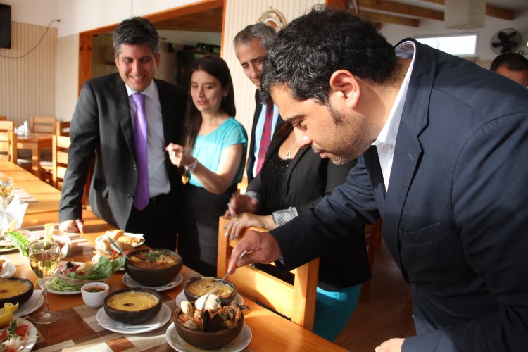 TERMINAL PESQUERO DE COQUIMBO REABRE SUS PUERTAS PARA RECIBIR A LOS TURISTAS TERMINAL PESQUERO DE COQUIMBO REABRE SUS PUERTAS PARA RECIBIR A LOS TURISTAS