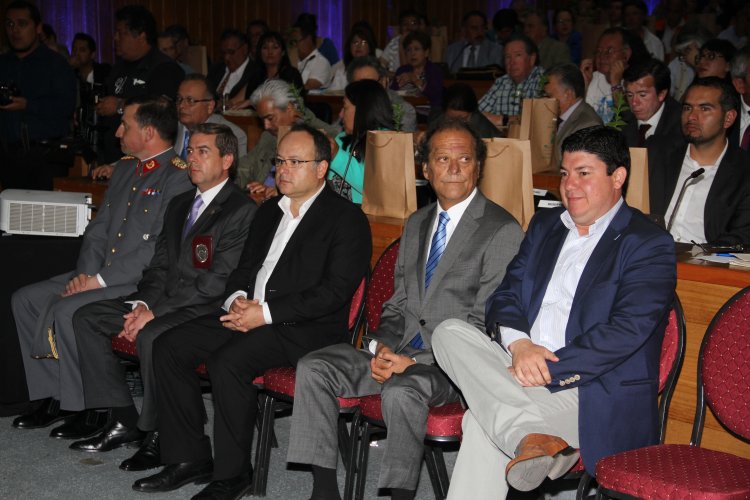 EXPERIENCIAS DE NIVEL MUNDIAL DESTACAN EN PRIMER CONGRESO REGIONAL DEL FUTURO EXPERIENCIAS DE NIVEL MUNDIAL DESTACAN EN PRIMER CONGRESO REGIONAL DEL FUTURO