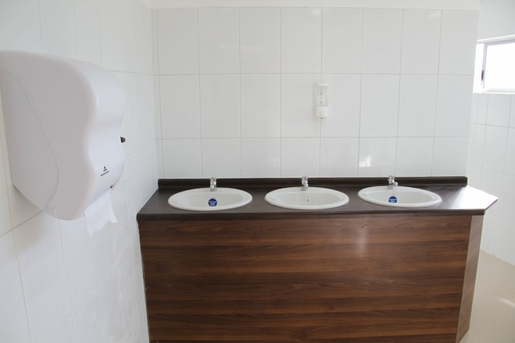 INAUGURAN MODERNOS BAÑOS EN EL OBSERVATORIO MAMALLUCA CON EL FIN DE POTENCIAR EL TURISMO EN VICUÑA INAUGURAN MODERNOS BAÑOS EN EL OBSERVATORIO MAMALLUCA CON EL FIN DE POTENCIAR EL TURISMO EN VICUÑA