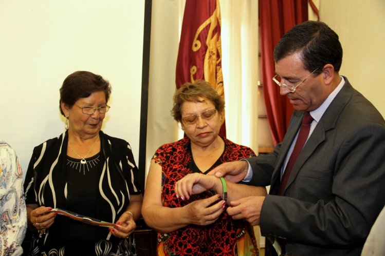 PULSERAS DE SEGURIDAD PERMITIRÁ AUXILIAR A ADULTOS MAYORES ANTE EMERGENCIAS PULSERAS DE SEGURIDAD PERMITIRÁ AUXILIAR A ADULTOS MAYORES ANTE EMERGENCIAS