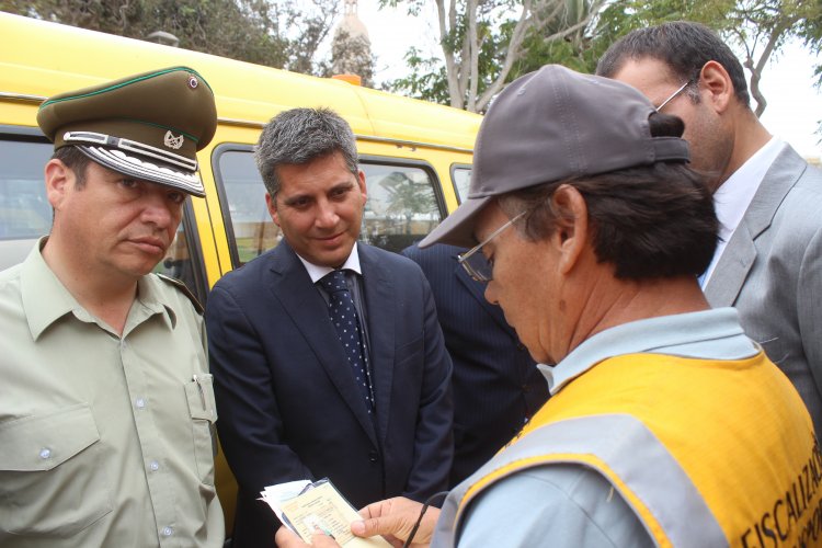 FISCALIZACION A TRANSPORTE ESCOLAR. FISCALIZACION A TRANSPORTE ESCOLAR.