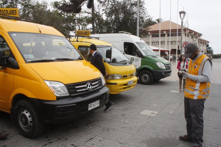 FISCALIZACION A TRANSPORTE ESCOLAR. FISCALIZACION A TRANSPORTE ESCOLAR.