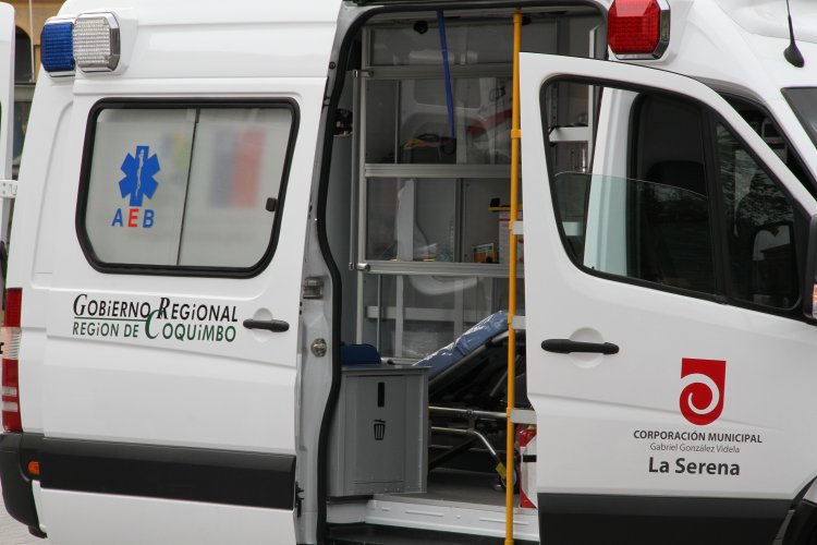 GOBIERNO REGIONAL ENTREGA 4 NUEVOS VEHÍCULOS PARA EL TRASLADO DE PACIENTES EN LA SERENA GOBIERNO REGIONAL ENTREGA 4 NUEVOS VEHÍCULOS PARA EL TRASLADO DE PACIENTES EN LA SERENA