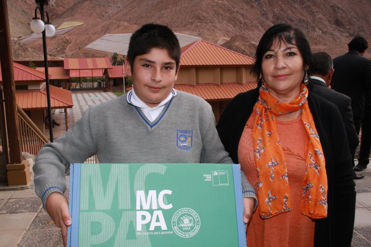 CON “ME CONECTO PARA APRENDER” 49 ESTUDIANTES DE ESCUELAS PÚBLICAS DE PAIHUANO LOGRAN MAYOR INCLUSIÓN DIGITAL CON “ME CONECTO PARA APRENDER” 49 ESTUDIANTES DE ESCUELAS PÚBLICAS DE PAIHUANO LOGRAN MAYOR INCLUSIÓN DIGITAL