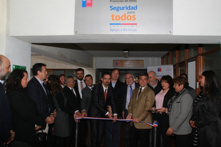 GOBIERNO ABRE NUEVO CENTRO DE APOYO A VÍCTIMAS DE DELITOS GOBIERNO ABRE NUEVO CENTRO DE APOYO A VÍCTIMAS DE DELITOS
