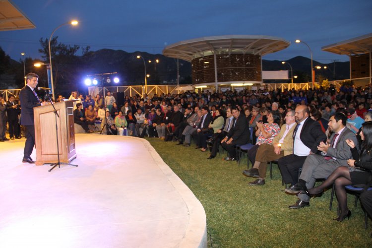 NUEVA PLAZA DE ABASTOS DE ILLAPEL ABRE SUS PUERTAS PARA FERIANTES Y EMPRENDEDORES NUEVA PLAZA DE ABASTOS DE ILLAPEL ABRE SUS PUERTAS PARA FERIANTES Y EMPRENDEDORES