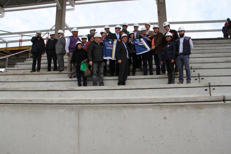 CONSTRUCCIÓN DEL ESTADIO DE OVALLE SUPERA EL 50% DE AVANCE CONSTRUCCIÓN DEL ESTADIO DE OVALLE SUPERA EL 50% DE AVANCE