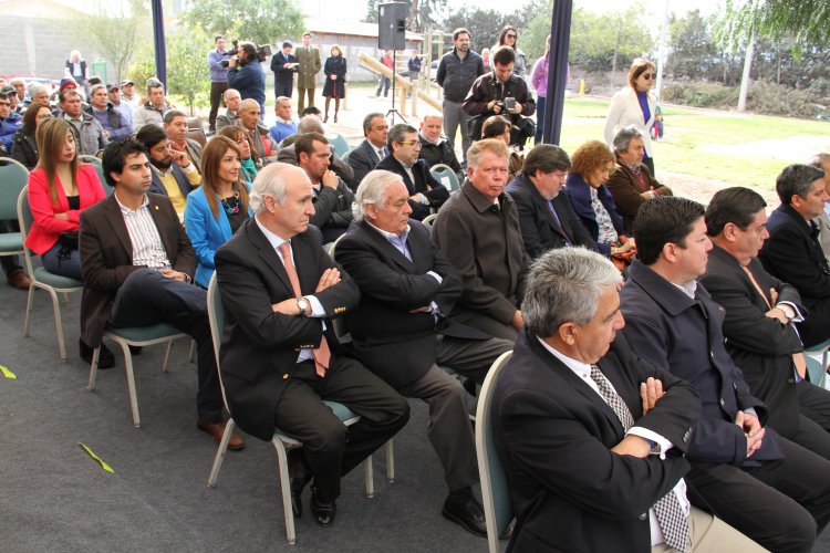 MINEROS RINDEN HOMENAJE PÓSTUMO A DIRIGENTA EN LA INAUGURACIÓN DE SEDE GREMIAL EN OVALLE MINEROS RINDEN HOMENAJE PÓSTUMO A DIRIGENTA EN LA INAUGURACIÓN DE SEDE GREMIAL EN OVALLE