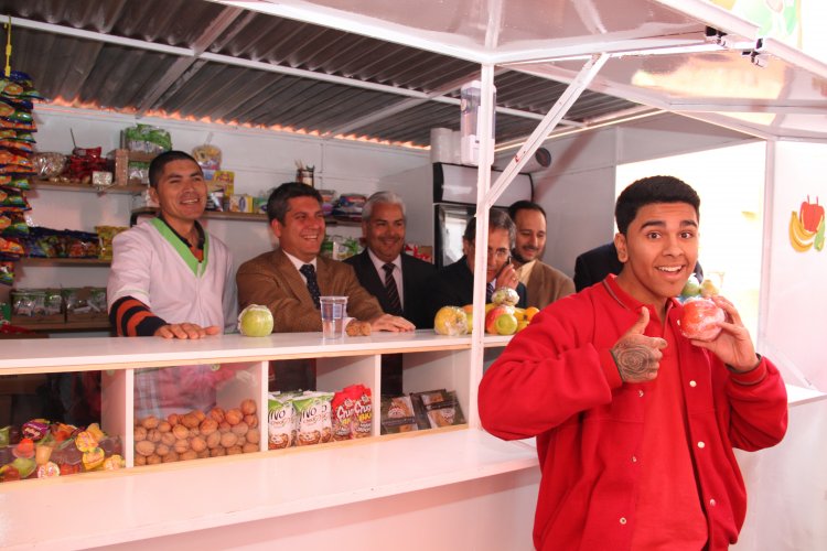 GOBIERNO PROMUEVE ALIMENTACIÓN SALUDABLE CON NUEVA LEY QUE REGULA ETIQUETADO DE ALIMENTOS GOBIERNO PROMUEVE ALIMENTACIÓN SALUDABLE CON NUEVA LEY QUE REGULA ETIQUETADO DE ALIMENTOS