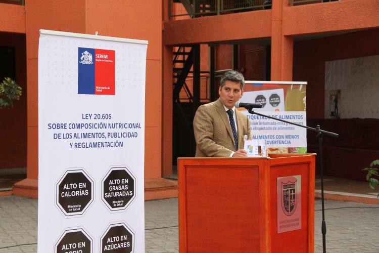 GOBIERNO PROMUEVE ALIMENTACIÓN SALUDABLE CON NUEVA LEY QUE REGULA ETIQUETADO DE ALIMENTOS GOBIERNO PROMUEVE ALIMENTACIÓN SALUDABLE CON NUEVA LEY QUE REGULA ETIQUETADO DE ALIMENTOS