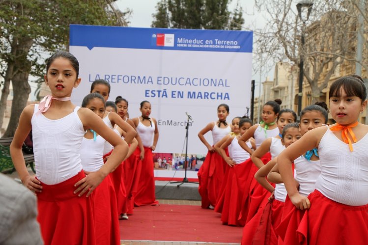 INTENDENTE CLAUDIO IBÁÑEZ: “CHILE NECESITA UNA EDUCACIÓN GRATUITA Y DE CALIDAD QUE NO DEJE NADIE AFUERA POR FALTA DE RECURSOS” INTENDENTE CLAUDIO IBÁÑEZ: “CHILE NECESITA UNA EDUCACIÓN GRATUITA Y DE CALIDAD QUE NO DEJE NADIE AFUERA POR FALTA DE RECURSOS”