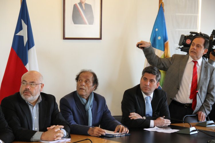 GOBIERNO PRESENTA LAS EMPRESAS POSTULANTES PARA CONSTRUIR EL CENTRO DE DIAGNÓSTICO TERAPÉUTICO (CDT) GOBIERNO PRESENTA LAS EMPRESAS POSTULANTES PARA CONSTRUIR EL CENTRO DE DIAGNÓSTICO TERAPÉUTICO (CDT)